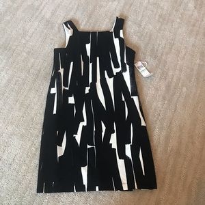 ✨ NWT Black and White Dress Size 8 ✨
